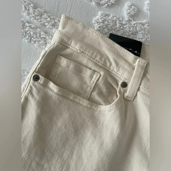 Banana Republic Vintage Stretch Low-Rise Bootcut Jean - Picture 3 of 11